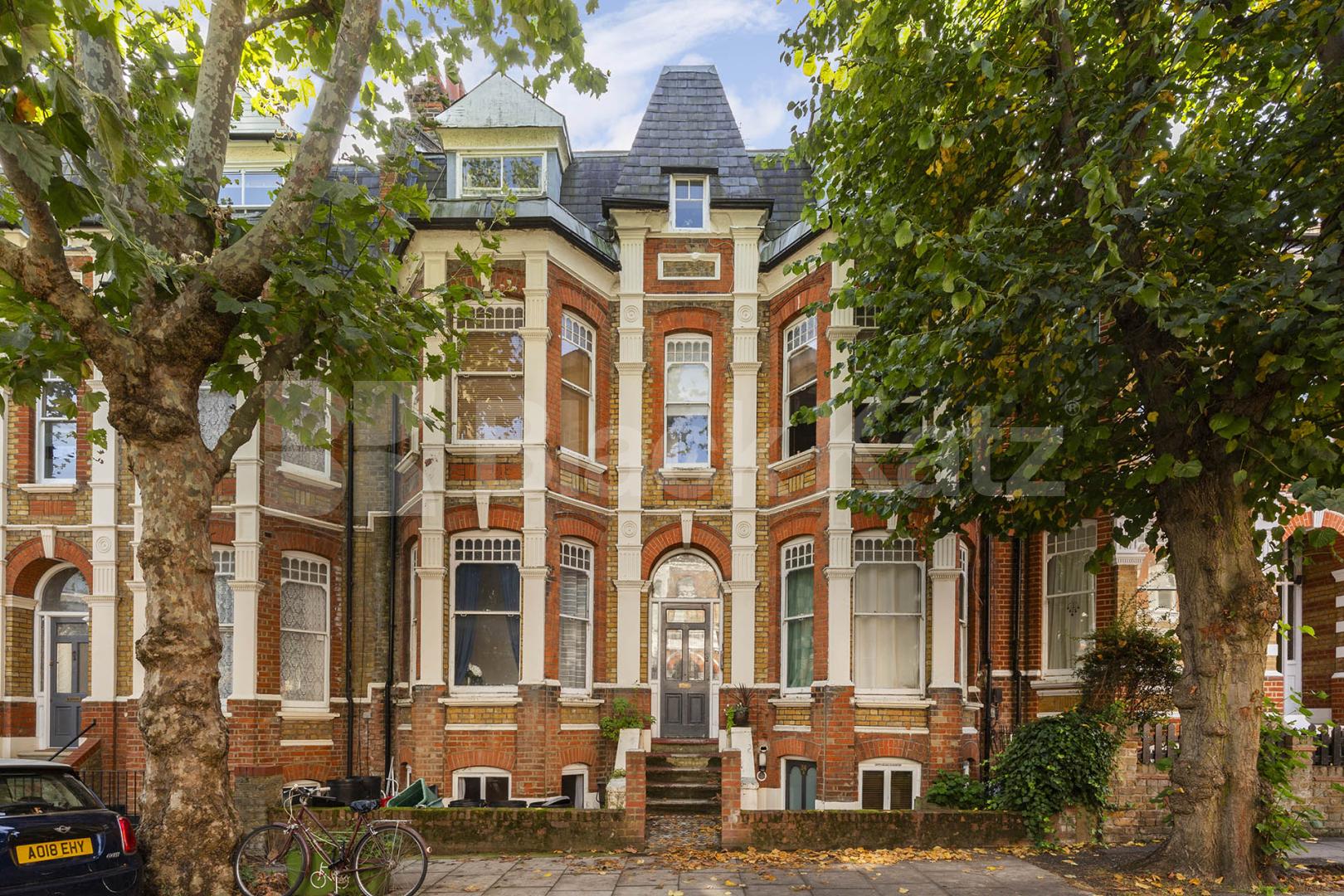 Recently refurbished Studio located on a tree lined street in Highbury Northolme Road, Highbury